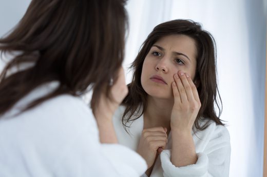 افزایش سن چه بلایی سر پوست میآورد؟ افزایش سن چه بلایی سر پوست میآورد؟