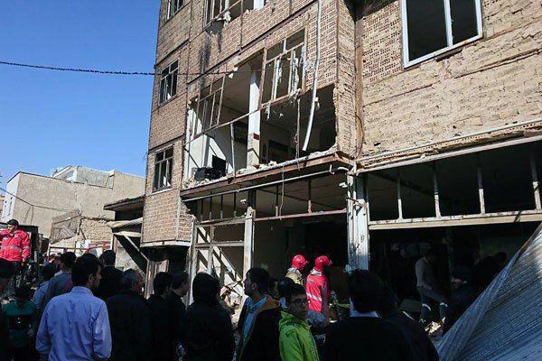 انفجار گاز در اسلامشهر ۱۲مصدوم برجا گذاشت انفجار گاز در اسلامشهر ۱۲مصدوم برجا گذاشت