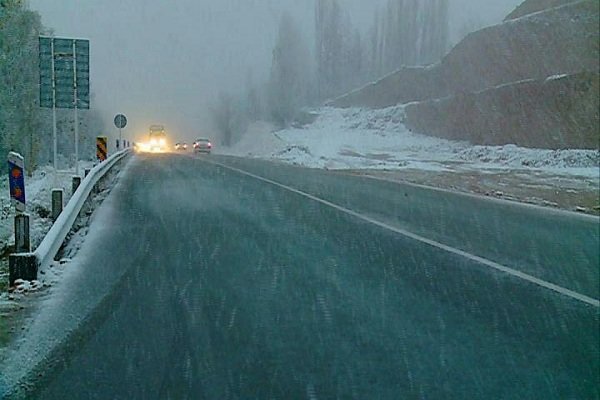 وضعیت جوی محدوده تونل کندوان برفی است وضعیت جوی محدوده تونل کندوان برفی است
