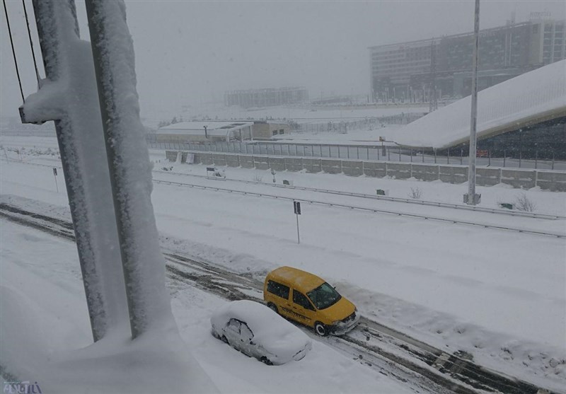 پول مردم را پس بدهید!