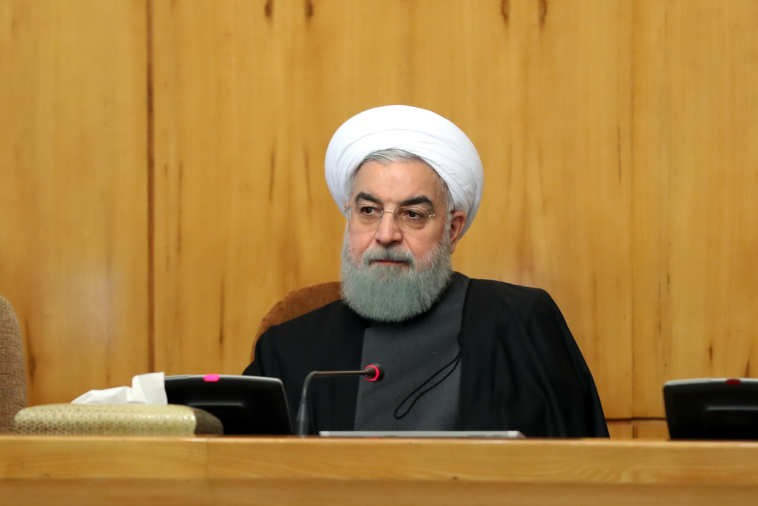 آییننامه تشویق صادرکنندگان نمونه اصلاح شد/ واردکنندگان محمولههای چوب خام ملزم به اخذ مجوز از مراجع قانونی شدند آییننامه تشویق صادرکنندگان نمونه اصلاح شد/ واردکنندگان محمولههای چوب خام ملزم به اخذ مجوز از مراجع قانونی شدند