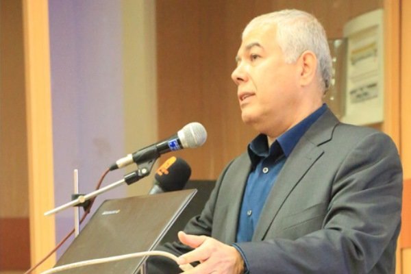 پژوهشگاهها و مراکز پژوهشی به تولید ثروت ملی کمک کنند پژوهشگاهها و مراکز پژوهشی به تولید ثروت ملی کمک کنند