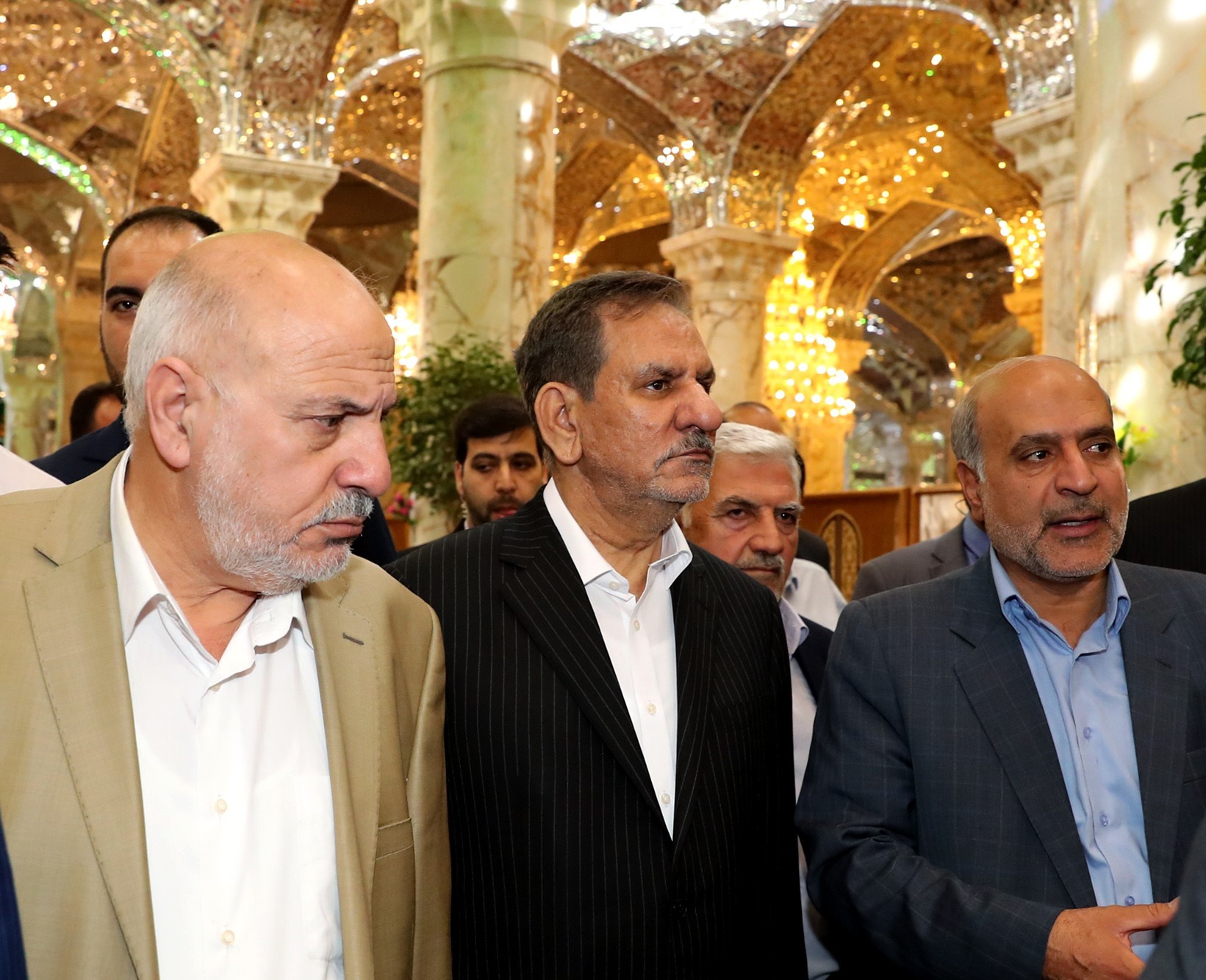 زیارت معاون اول رییسجمهور از حرم مطهر امام علی(ع) زیارت معاون اول رییسجمهور از حرم مطهر امام علی(ع)