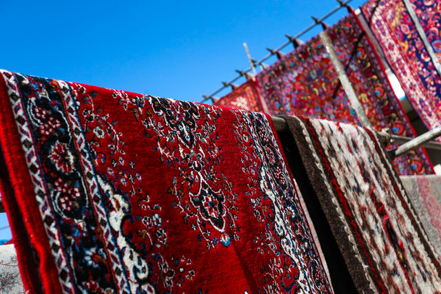 تخلف ۲۰۰ هزار تومانی برای شستن ۱۰ متر فرش! تخلف ۲۰۰ هزار تومانی برای شستن ۱۰ متر فرش!