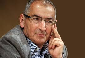 زیباکلام به ۱۸ ماه حبس تعزیری و ۲ سال محرومیت از فعالیت سیاسی محکوم شد زیباکلام به ۱۸ ماه حبس تعزیری و ۲ سال محرومیت از فعالیت سیاسی محکوم شد