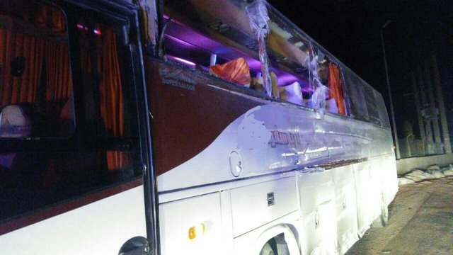 مجروحشدن ۱۷ نفر بر اثر واژگونی اتوبوس +تصویر مجروحشدن ۱۷ نفر بر اثر واژگونی اتوبوس +تصویر