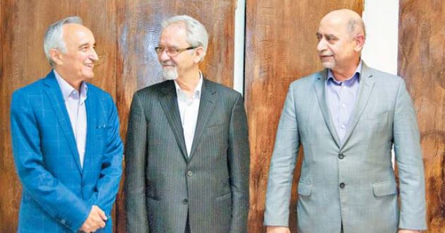 روحانی شایستهسالاری کند، در شرایط شیک نیستیم روحانی شایستهسالاری کند، در شرایط شیک نیستیم