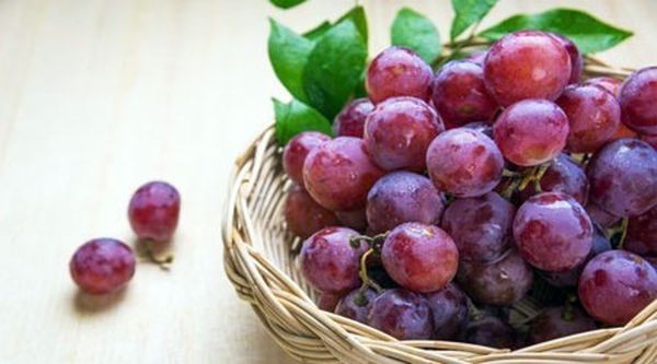 با انگور قرمز به سلولهای سرطانی حمله کنید! با انگور قرمز به سلولهای سرطانی حمله کنید!