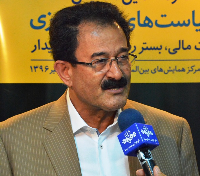 تاکید مدیرعامل بانک تجارت بر حمایت از بنگاههای کوچک و متوسط تاکید مدیرعامل بانک تجارت بر حمایت از بنگاههای کوچک و متوسط