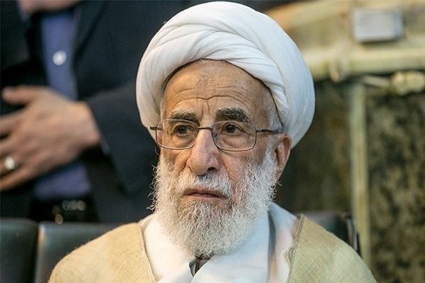 واکنش آیتالله جنتی به تحریمهای بیسابقه آمریکا واکنش آیتالله جنتی به تحریمهای بیسابقه آمریکا