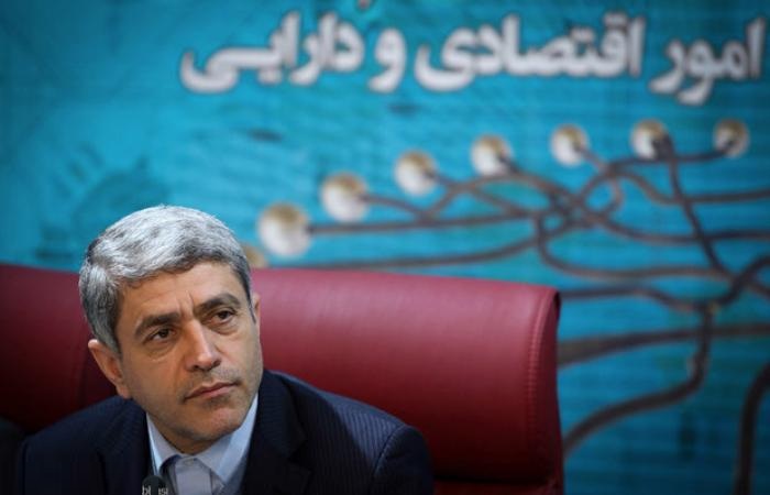 تشکر طیب نیا از خانواده بزرگ وزارت اقتصاد تشکر طیب نیا از خانواده بزرگ وزارت اقتصاد
