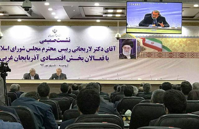 اقتصاد، محور دیپلماسی آینده کشور است/نیازمندی کشور به وزارتی خاص برای توسعه صادرات اقتصاد، محور دیپلماسی آینده کشور است/نیازمندی کشور به وزارتی خاص برای توسعه صادرات