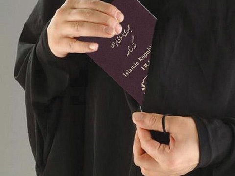 خروج زنان از کشور بدون اذن همسر؟ خروج زنان از کشور بدون اذن همسر؟