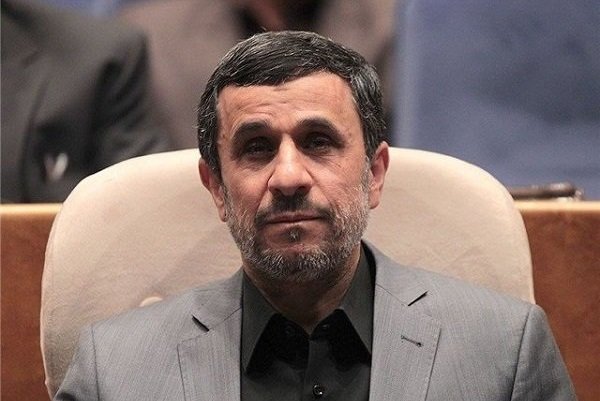 احمدینژاد به آملیلاریجانی نامه نوشت احمدینژاد به آملیلاریجانی نامه نوشت