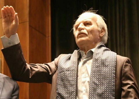 رونمایی از تندیس عجیب منصور پورحیدری +عکس رونمایی از تندیس عجیب منصور پورحیدری +عکس