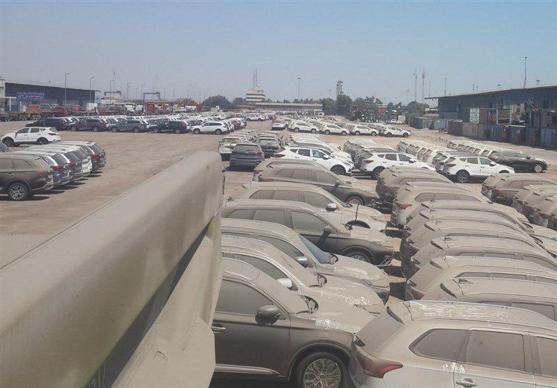 بارگیری خودروهای خاک گرفته در گمرک به مقصد نامعلوم بارگیری خودروهای خاک گرفته در گمرک به مقصد نامعلوم