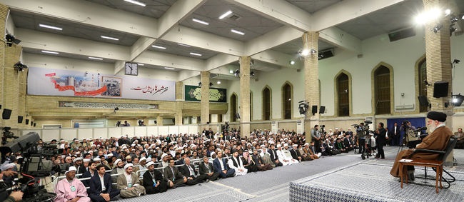 رهبر معظم انقلاب: هر جا به حضور ما در مقابله با استکبار نیاز باشد کمک خواهیم کرد/ وحدت امت اسلامی اوجب واجبات است رهبر معظم انقلاب: هر جا به حضور ما در مقابله با استکبار نیاز باشد کمک خواهیم کرد/ وحدت امت اسلامی اوجب واجبات است