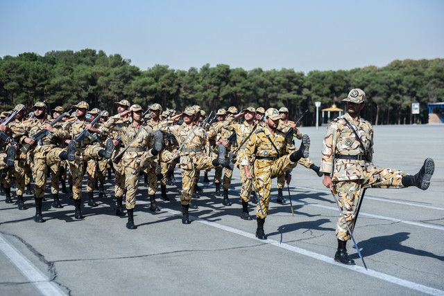 مشمولان فارغالتحصیل دانشگاهها در دیماه فراخوانده شدند مشمولان فارغالتحصیل دانشگاهها در دیماه فراخوانده شدند