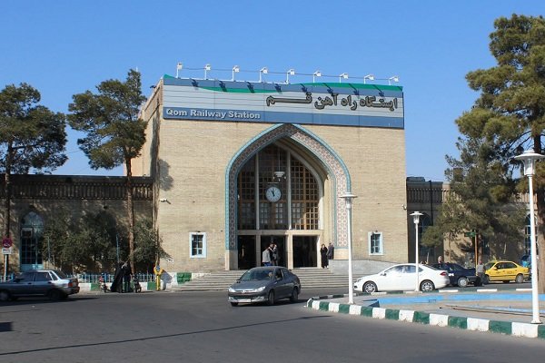 افزایش ۵۰درصدی ظرفیت قطار حومهای تهران- قم افزایش ۵۰درصدی ظرفیت قطار حومهای تهران- قم
