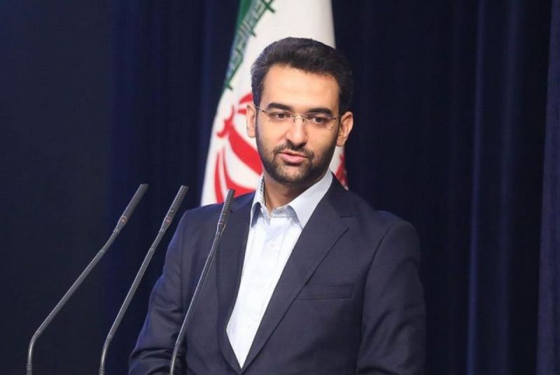 آذری جهرمی: کسری گوشی تلفن همراه در بازار وجود دارد آذری جهرمی: کسری گوشی تلفن همراه در بازار وجود دارد