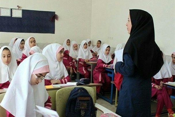 آموزش و پرورش: لباس فرم مدرسه نباید تحمیلی باشد آموزش و پرورش: لباس فرم مدرسه نباید تحمیلی باشد