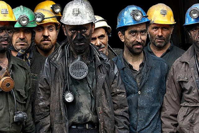 جلسه شورای عالی کار برای تعیین حقوق کارگران در98 جلسه شورای عالی کار برای تعیین حقوق کارگران در98