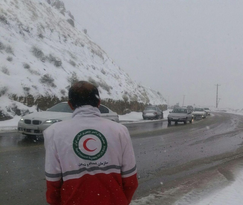 گرفتاری خودروها در بهمن برطرف شد گرفتاری خودروها در بهمن برطرف شد