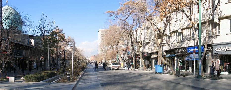 وداع با کت و شلوارهای ۵۰ هزار تومانی باب همایون وداع با کت و شلوارهای ۵۰ هزار تومانی باب همایون