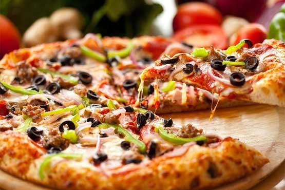 7 عارضه خطرناک ناشی از خوردن پیتزا 7 عارضه خطرناک ناشی از خوردن پیتزا