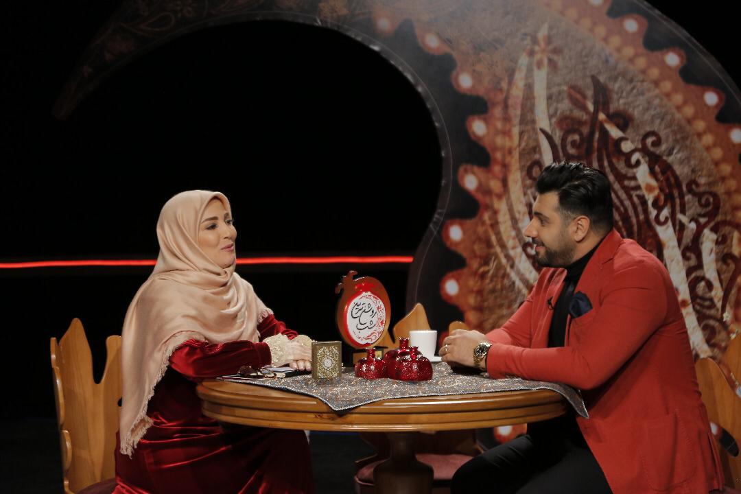 آرایش غلیظ خانم مجری، دردسرساز شد! +عکس آرایش غلیظ خانم مجری، دردسرساز شد! +عکس