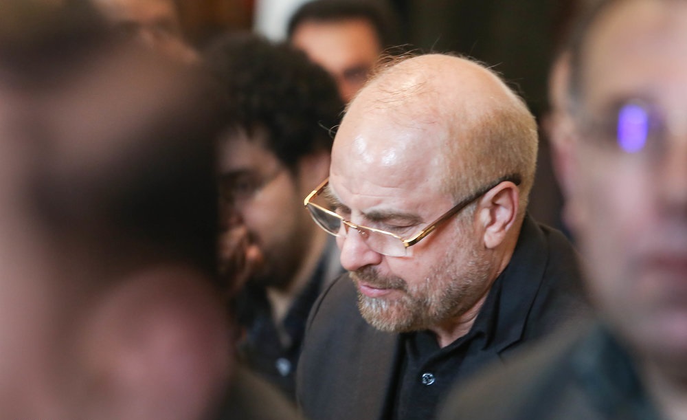 قالیباف در یادبود جانباختگان حادثه دانشگاه آزاد +عکس قالیباف در یادبود جانباختگان حادثه دانشگاه آزاد +عکس