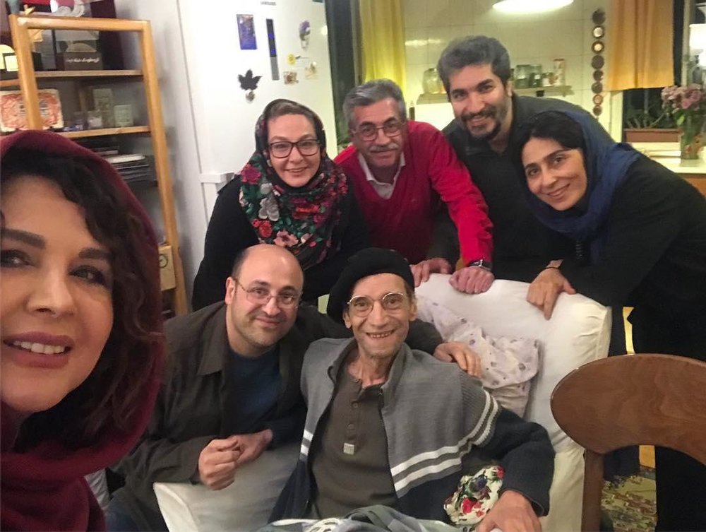 سلفی شهره سلطانی و دیگران با حسین محباهری +عکس سلفی شهره سلطانی و دیگران با حسین محباهری +عکس