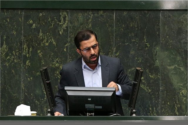 گودرزی: ستون فقرات اشتغال جامعه حمایت از کالای ایرانی است گودرزی: ستون فقرات اشتغال جامعه حمایت از کالای ایرانی است