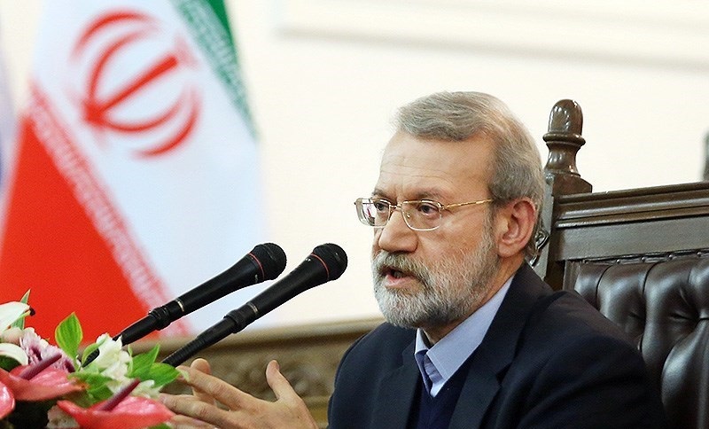لاریجانی: جلوی استخدام در بخشهای دولتی را گرفتیم/ باید دولت کوچک و چابک داشته باشیم لاریجانی: جلوی استخدام در بخشهای دولتی را گرفتیم/ باید دولت کوچک و چابک داشته باشیم