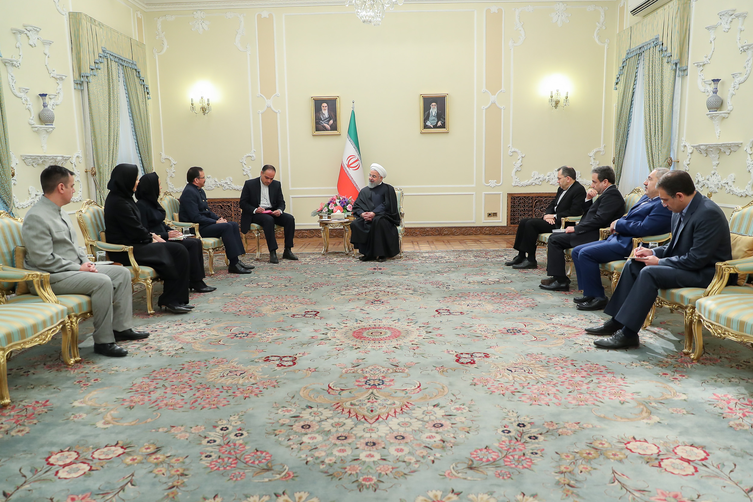 ایران به توسعه روابط خود با ونزوئلا ادامه میدهد/ اعلام پشتیبانی مجدد تهران از دولت قانونی ونزوئلا ایران به توسعه روابط خود با ونزوئلا ادامه میدهد/ اعلام پشتیبانی مجدد تهران از دولت قانونی ونزوئلا
