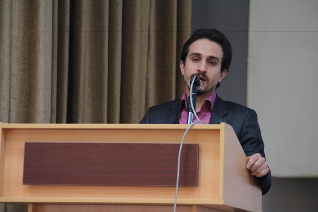 با طرح سهمیهبندی بنزین مردم مالک انرژی خواهند شد/ دولت بنزین را با قیمتی نزدیک به هیچ عرضه میکند با طرح سهمیهبندی بنزین مردم مالک انرژی خواهند شد/ دولت بنزین را با قیمتی نزدیک به هیچ عرضه میکند