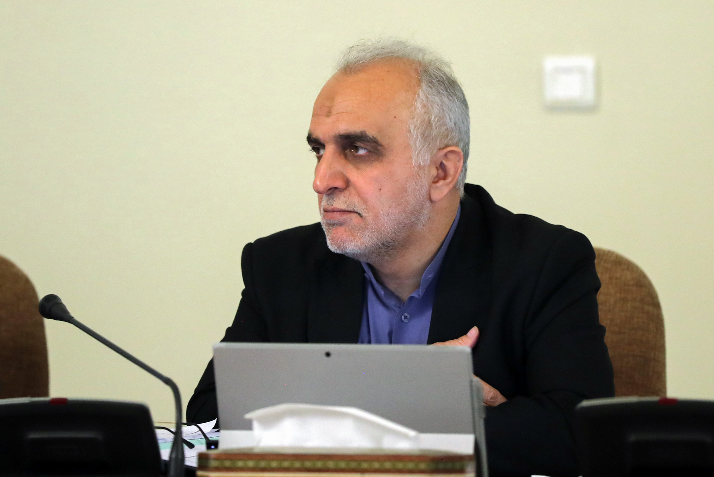 تاکید وزیر اقتصاد بر ظرفیتهای جذب سرمایه/ ایران مدرنترین قوانین سرمایهگذاری خارجی را دارد تاکید وزیر اقتصاد بر ظرفیتهای جذب سرمایه/ ایران مدرنترین قوانین سرمایهگذاری خارجی را دارد
