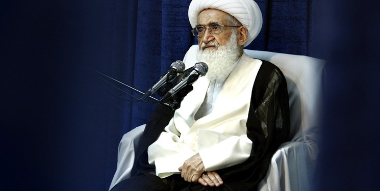 آیتالله نوری همدانی: اخذ دیرکرد بانکی حرام است آیتالله نوری همدانی: اخذ دیرکرد بانکی حرام است
