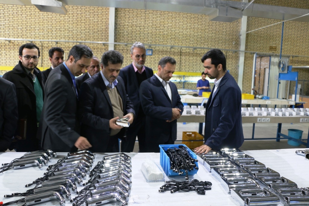 هدف بانک توسعه تعاون اشتغالزایی و کارآفرینی است هدف بانک توسعه تعاون اشتغالزایی و کارآفرینی است