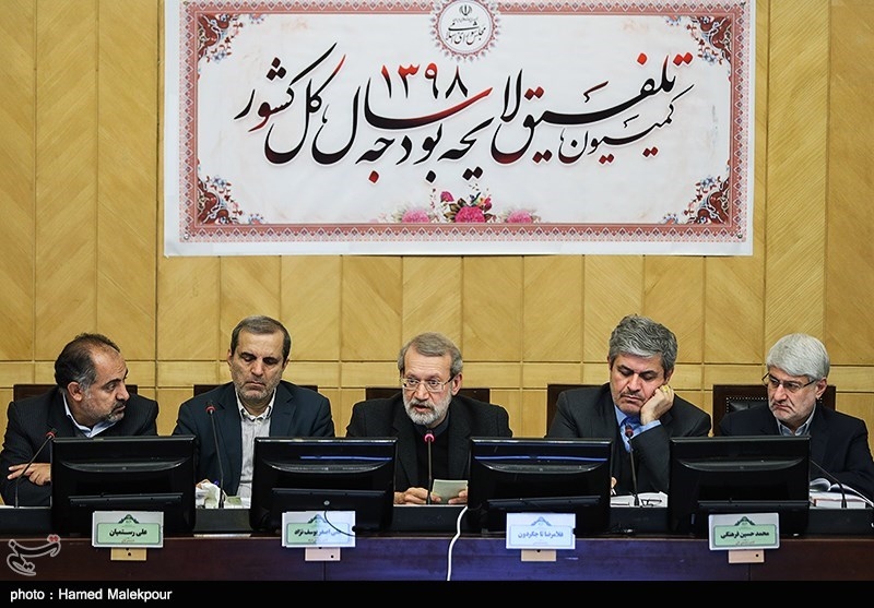 درآمد ۵۶۰۰میلیاردی از ترخیص خودرو با وجود ممنوعیت واردات درآمد ۵۶۰۰میلیاردی از ترخیص خودرو با وجود ممنوعیت واردات