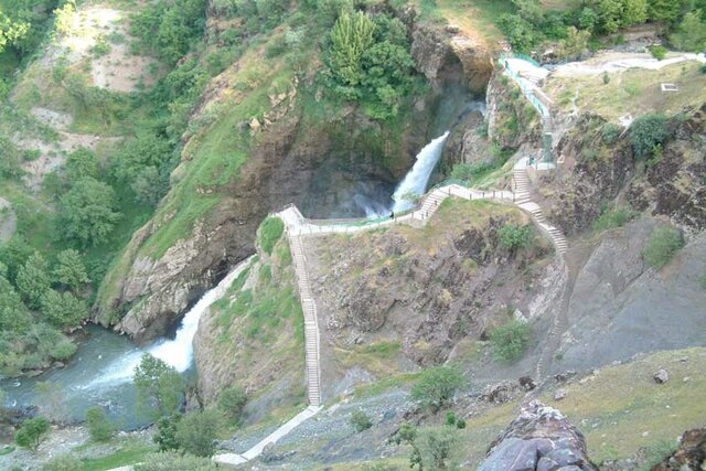 آبشاری با دو طبقه پنهان +تصاویر