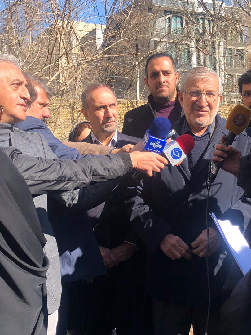 تناقضگوییهای رییس بنیاد مستضعفان درباره باغات و پلاسکو/نگفتهایم فقط 15باغ داریم! تناقضگوییهای رییس بنیاد مستضعفان درباره باغات و پلاسکو/نگفتهایم فقط 15باغ داریم!