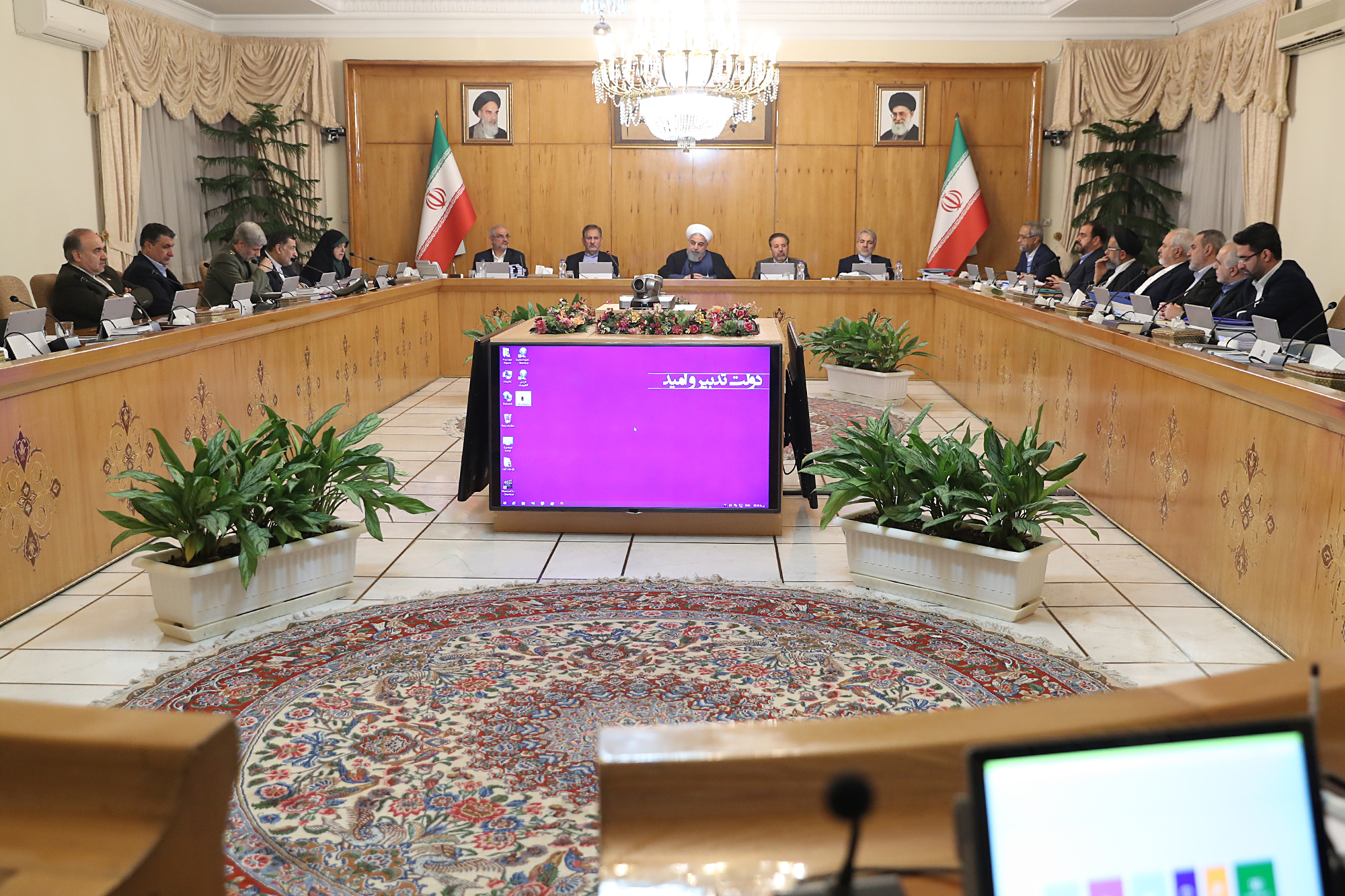 روحانی: لایحه جامع انتخابات هفته آینده تقدیم مجلس میشود/ بزودی بررسی لایحه شفافیت در هیات دولت آغاز میشود روحانی: لایحه جامع انتخابات هفته آینده تقدیم مجلس میشود/ بزودی بررسی لایحه شفافیت در هیات دولت آغاز میشود