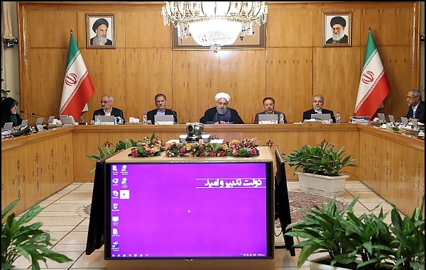 راه دور زدن تحریمها بسیار است/ دو برابر شدن ذخائر نفتی ایران بعد از انقلاب راه دور زدن تحریمها بسیار است/ دو برابر شدن ذخائر نفتی ایران بعد از انقلاب
