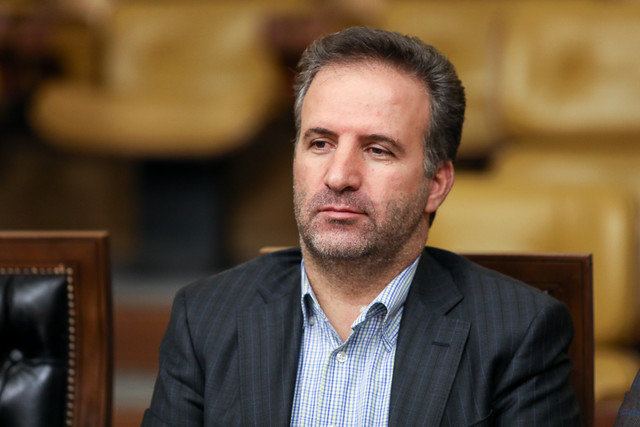 پارسایی: خودروسازان به قانون تمکین کنند پارسایی: خودروسازان به قانون تمکین کنند
