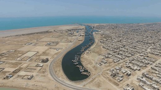 این بندر مرکز سوغات نوروزی در جنوب غرب کشور است این بندر مرکز سوغات نوروزی در جنوب غرب کشور است