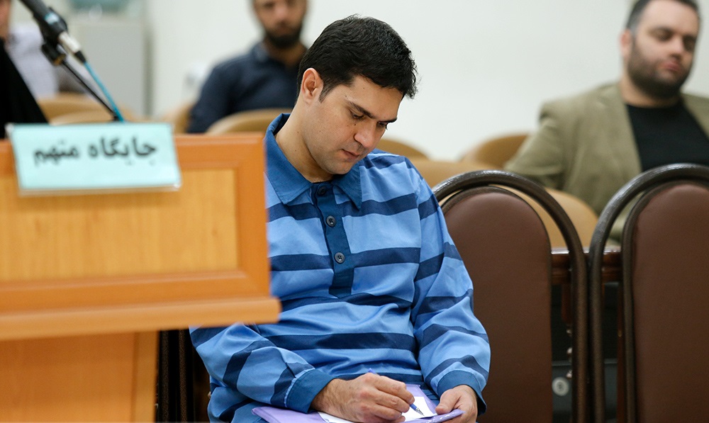حکم قطعی مدیرعامل یک شرکت واردات موبایل صادر شد حکم قطعی مدیرعامل یک شرکت واردات موبایل صادر شد