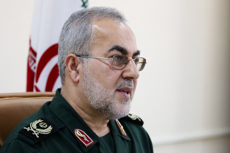 واکنش سردار کمالی به کلیپ آواز غمگین ۲سرباز واکنش سردار کمالی به کلیپ آواز غمگین ۲سرباز