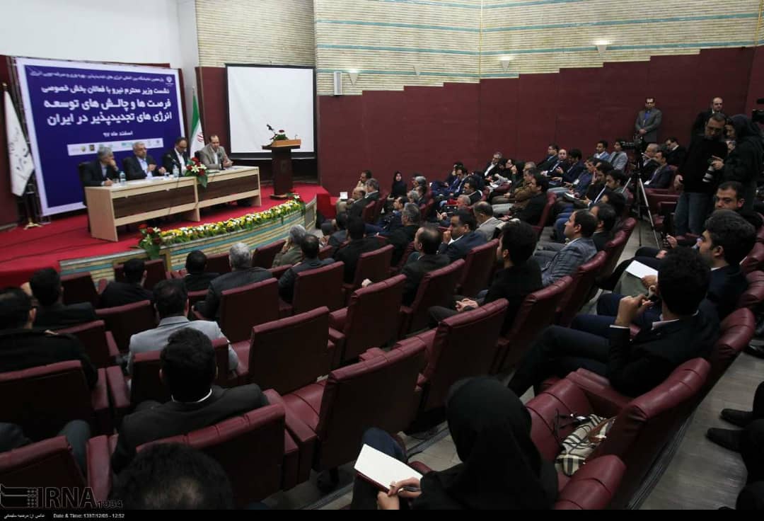 آیا وزارت نیرو تفکیک عوارض برق از مبدا را اجرایی میکند؟/ مطالبات مالی نیروگاه داران حوصله وزیر را سر برد آیا وزارت نیرو تفکیک عوارض برق از مبدا را اجرایی میکند؟/ مطالبات مالی نیروگاه داران حوصله وزیر را سر برد