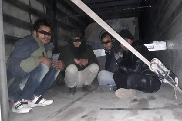 کشف ۱۰مورد قاچاق انسان کشف ۱۰مورد قاچاق انسان